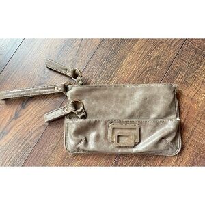 GUESS PURSE Guess bag grey purses beige purses handbags guess clutch